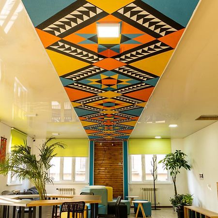 People Hostel & Coworking Бішкек Екстер'єр фото