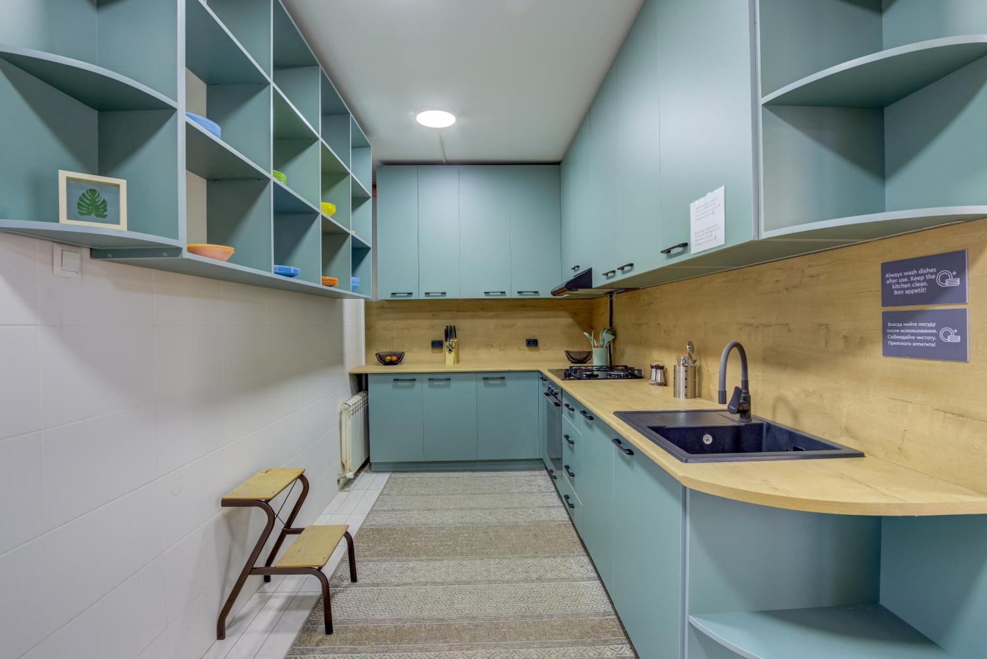 People Hostel & Coworking Бішкек Екстер'єр фото