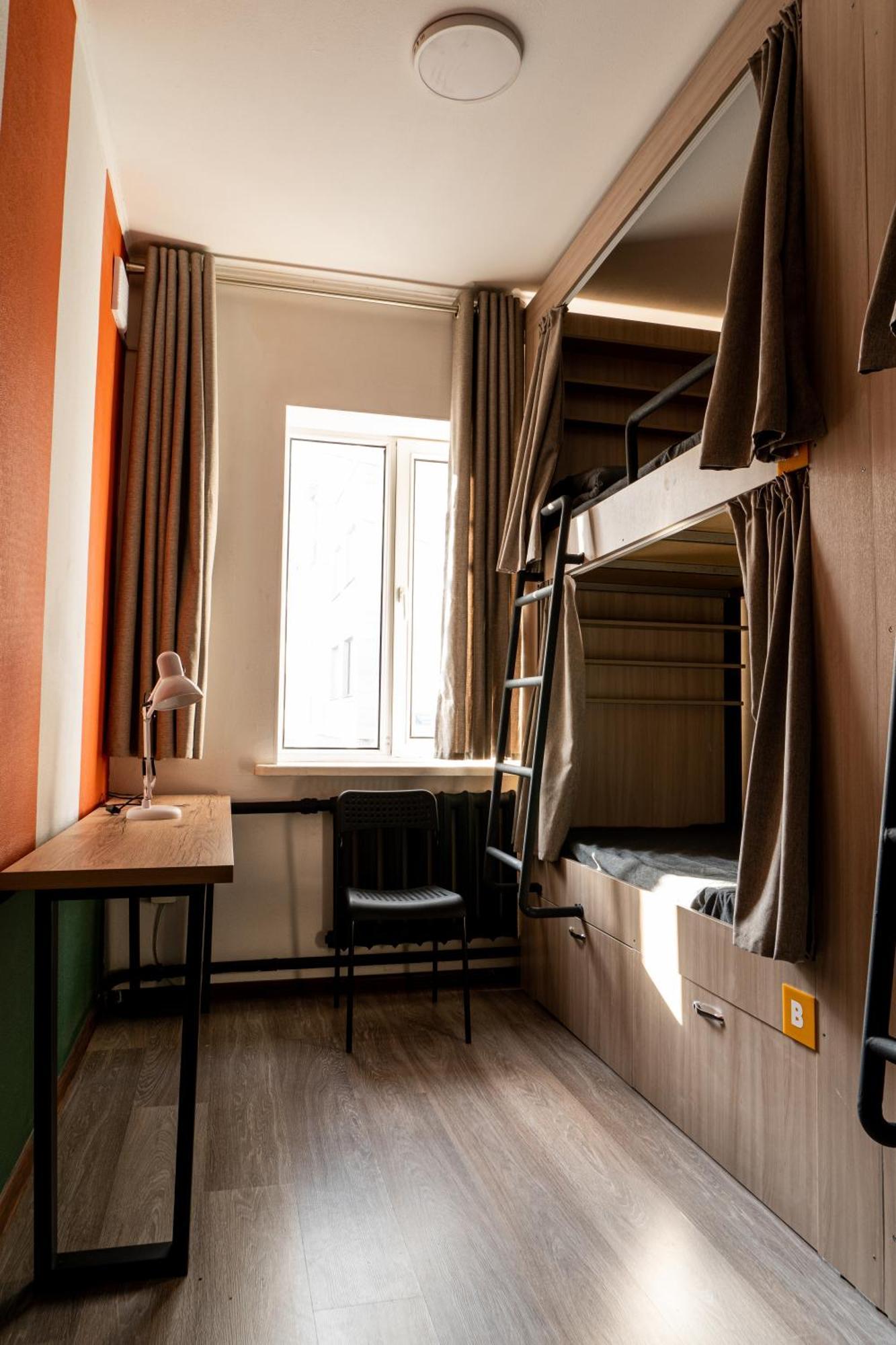 People Hostel & Coworking Бішкек Екстер'єр фото